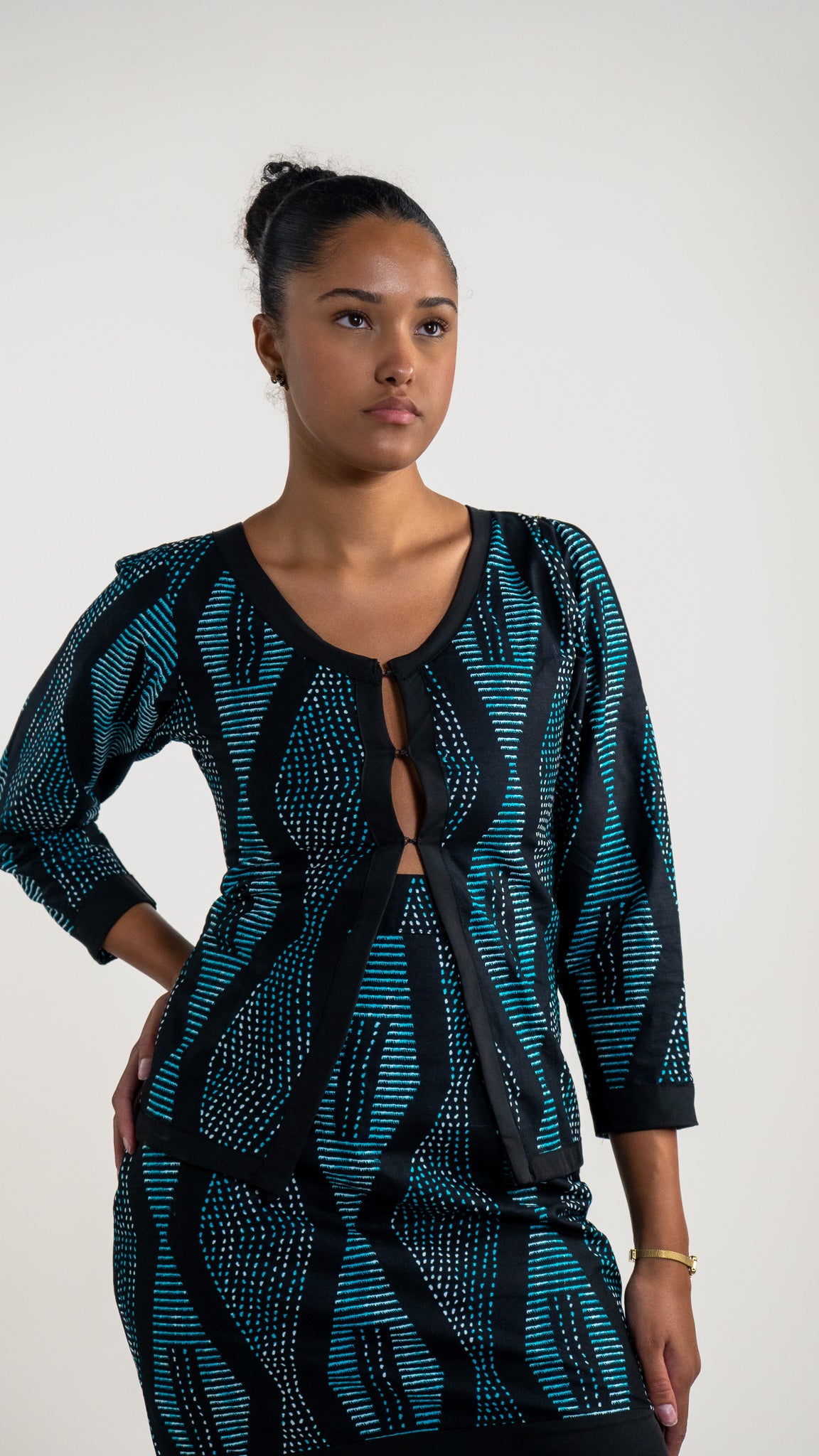 Haut Taly – Coton imprimé noir et turquoise