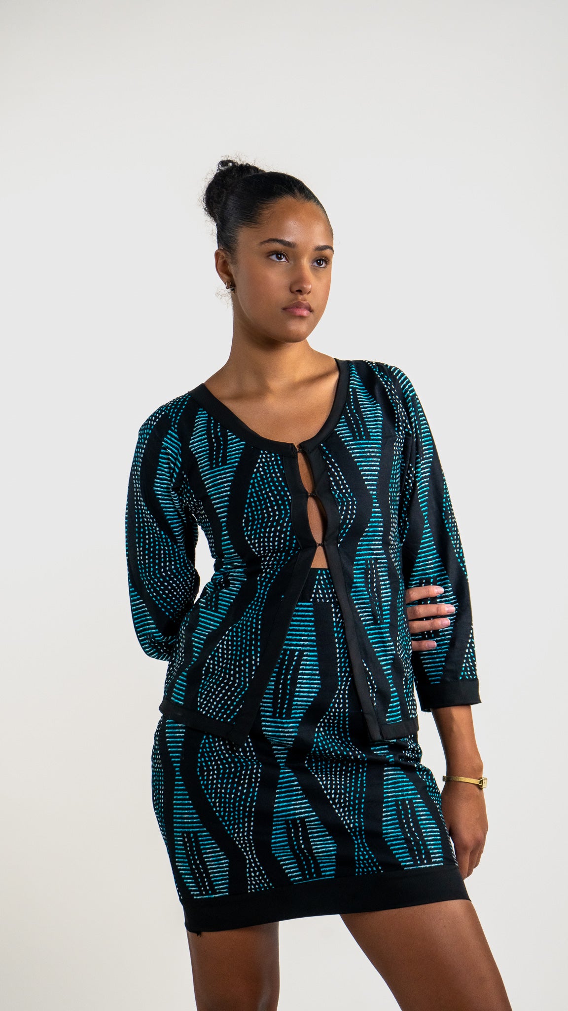 Haut Taly – Coton imprimé noir et turquoise