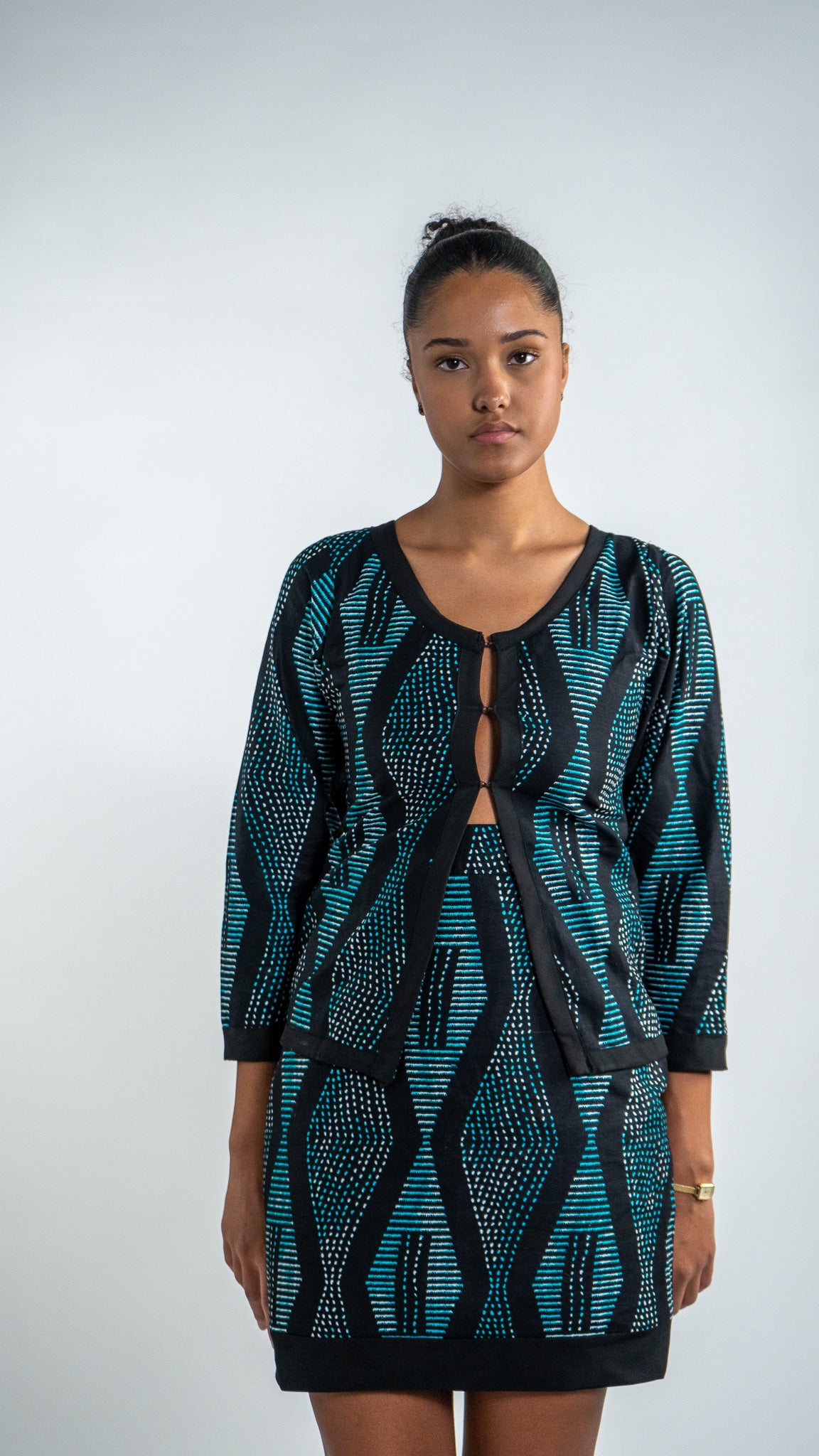 Haut Taly – Coton imprimé noir et turquoise